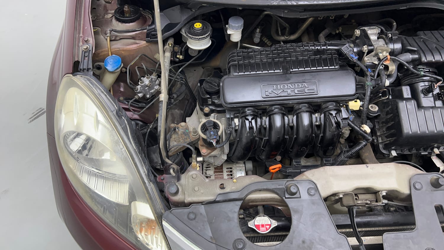 Used 2014 Honda Mobilio S Petrol Petrol Manual engine ENGINE RIGHT SIDE VIEW