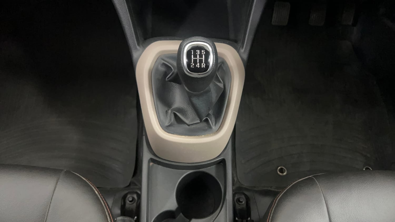 Used 2018 Hyundai Grand i10 Sportz 1.2 Kappa VTVT Petrol Manual interior GEAR  KNOB VIEW