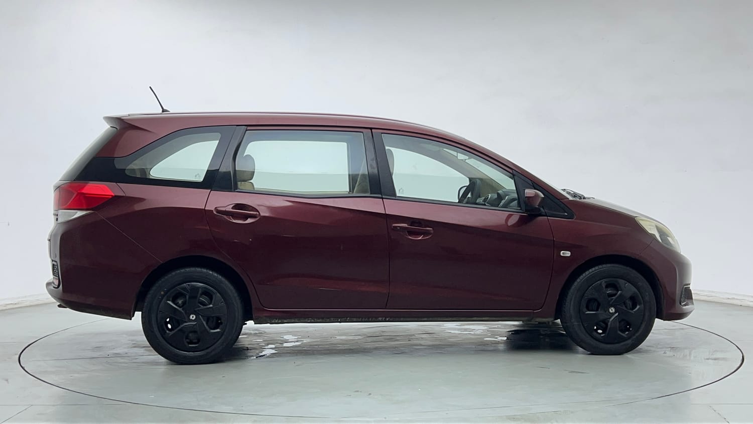 Used 2014 Honda Mobilio S Petrol Petrol Manual exterior RIGHT SIDE VIEW