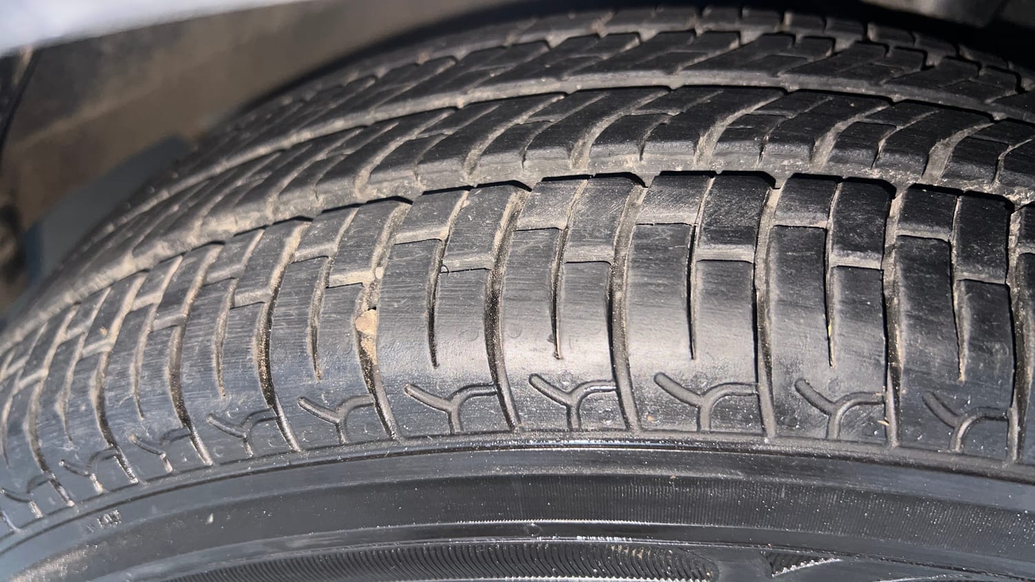 Used 2021 Hyundai Santro Sportz AMT Petrol Automatic tyres RIGHT FRONT TYRE TREAD VIEW