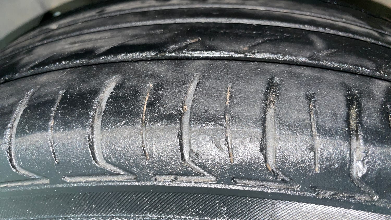 Used 2020 Hyundai New Santro 1.1 Sportz Petrol + CNG (outside fitted) Petrol+cng Manual tyres LEFT FRONT TYRE TREAD VIEW
