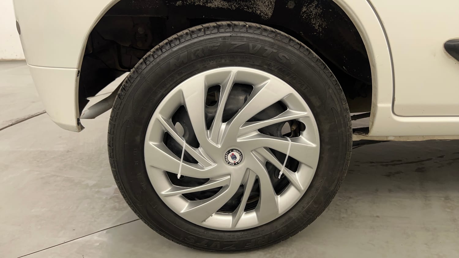 Used 2012 Maruti Suzuki Alto K10 VXi Petrol Manual tyres RIGHT REAR TYRE RIM VIEW