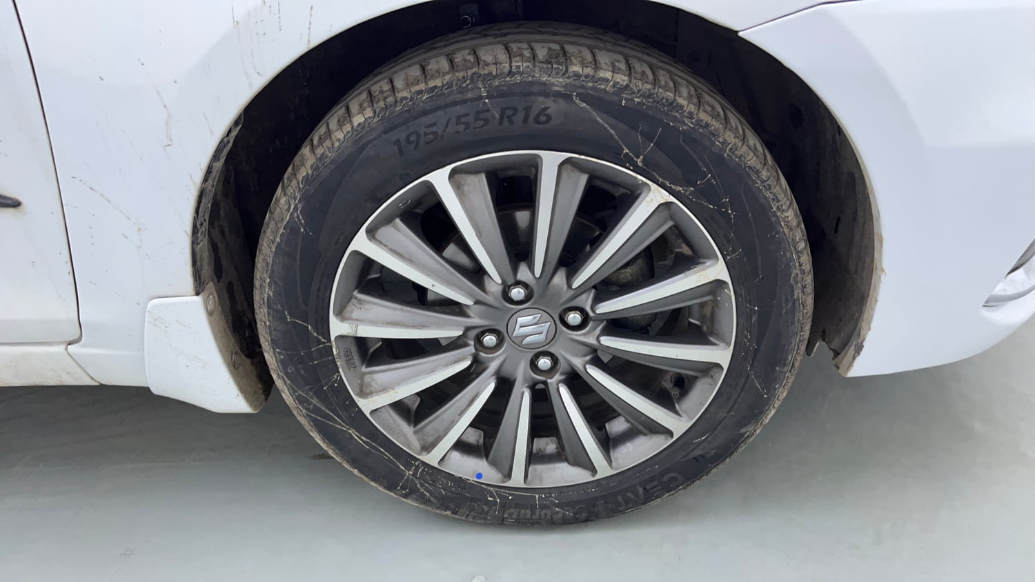 Used 2019 Maruti Suzuki Ciaz Alpha Hybrid 1.5 Petrol Manual tyres RIGHT FRONT TYRE RIM VIEW