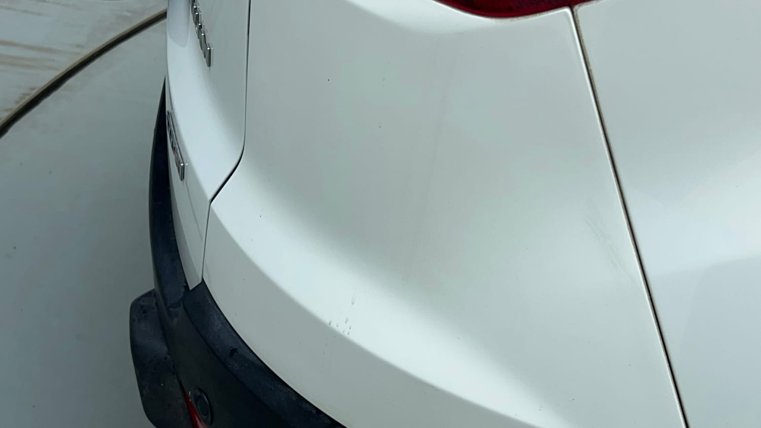 Used 2018 Ford EcoSport Titanium 1.5L TDCi Diesel Manual dents MINOR SCRATCH