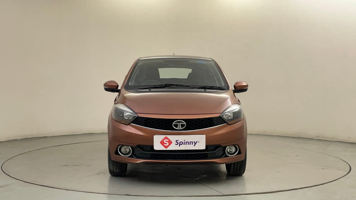 Used 2017 Tata Tigor Revotron XZ (O) Petrol Manual exterior FRONT VIEW