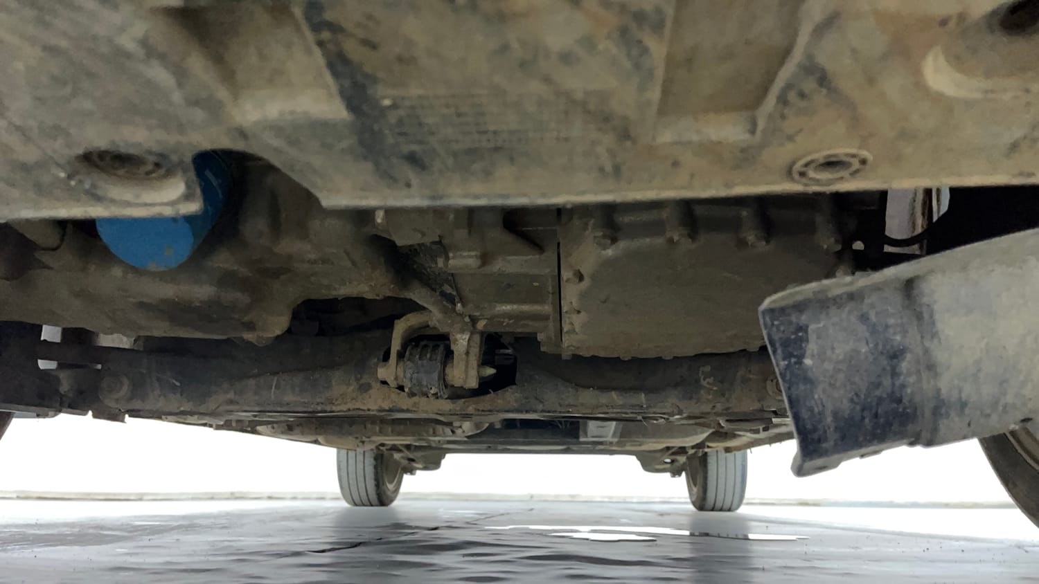 Used 2022 Honda City ZX CVT Petrol Petrol Automatic extra FRONT LEFT UNDERBODY VIEW
