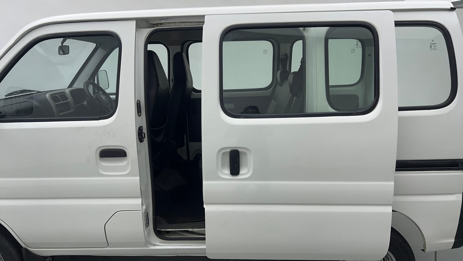 Used 2022 Maruti Suzuki Eeco 5 STR AC (O) Petrol Manual interior LEFT REAR DOOR OPEN VIEW