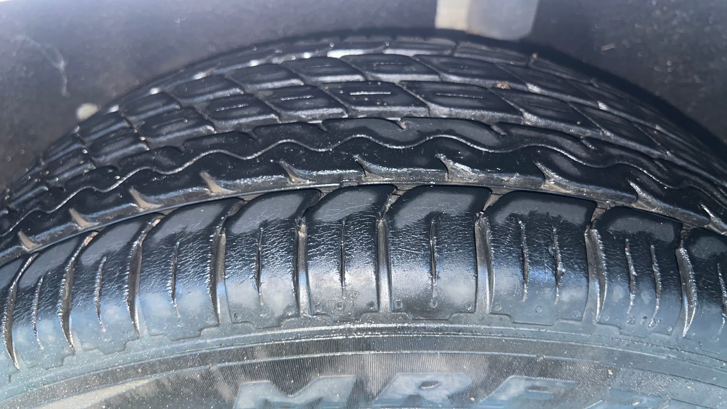 Used 2018 Ford EcoSport Titanium 1.5L TDCi Diesel Manual tyres LEFT REAR TYRE TREAD VIEW
