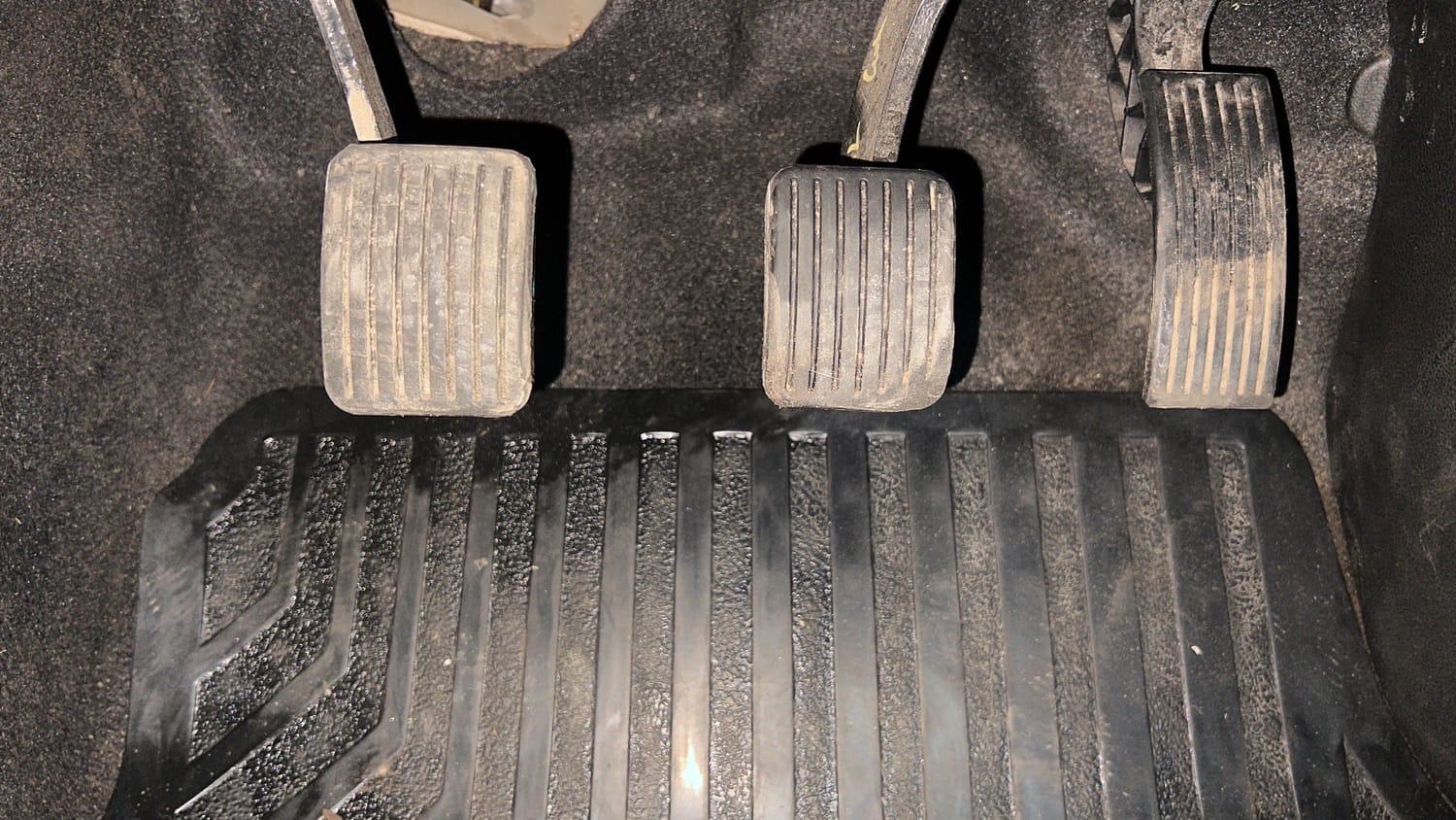 Used 2017 Hyundai Grand i10 Magna 1.2 Kappa VTVT Petrol Manual interior PEDALS VIEW