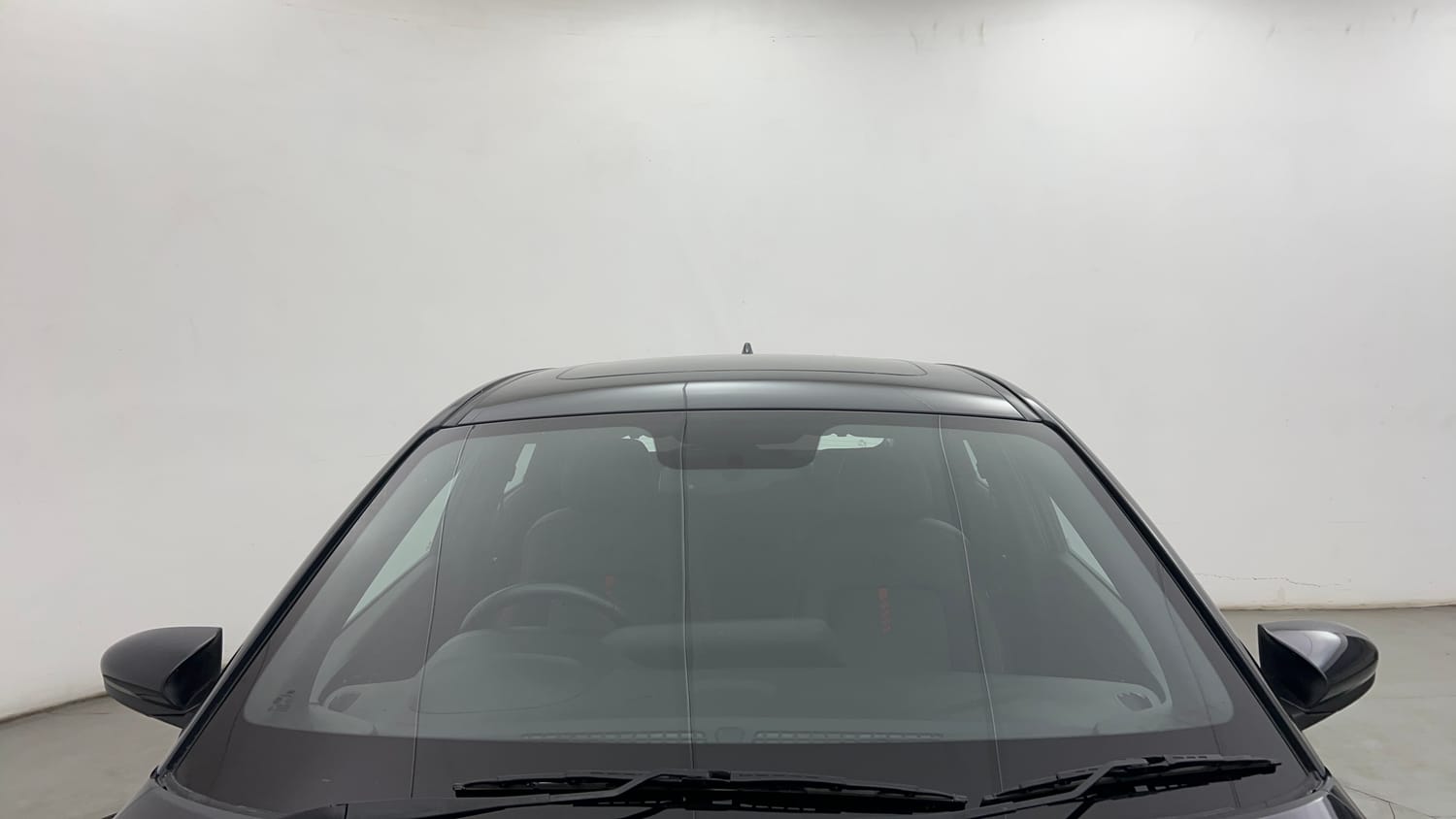 Used 2023 Hyundai i20 N Line N8 1.0 Turbo DCT Petrol Automatic exterior FRONT WINDSHIELD VIEW