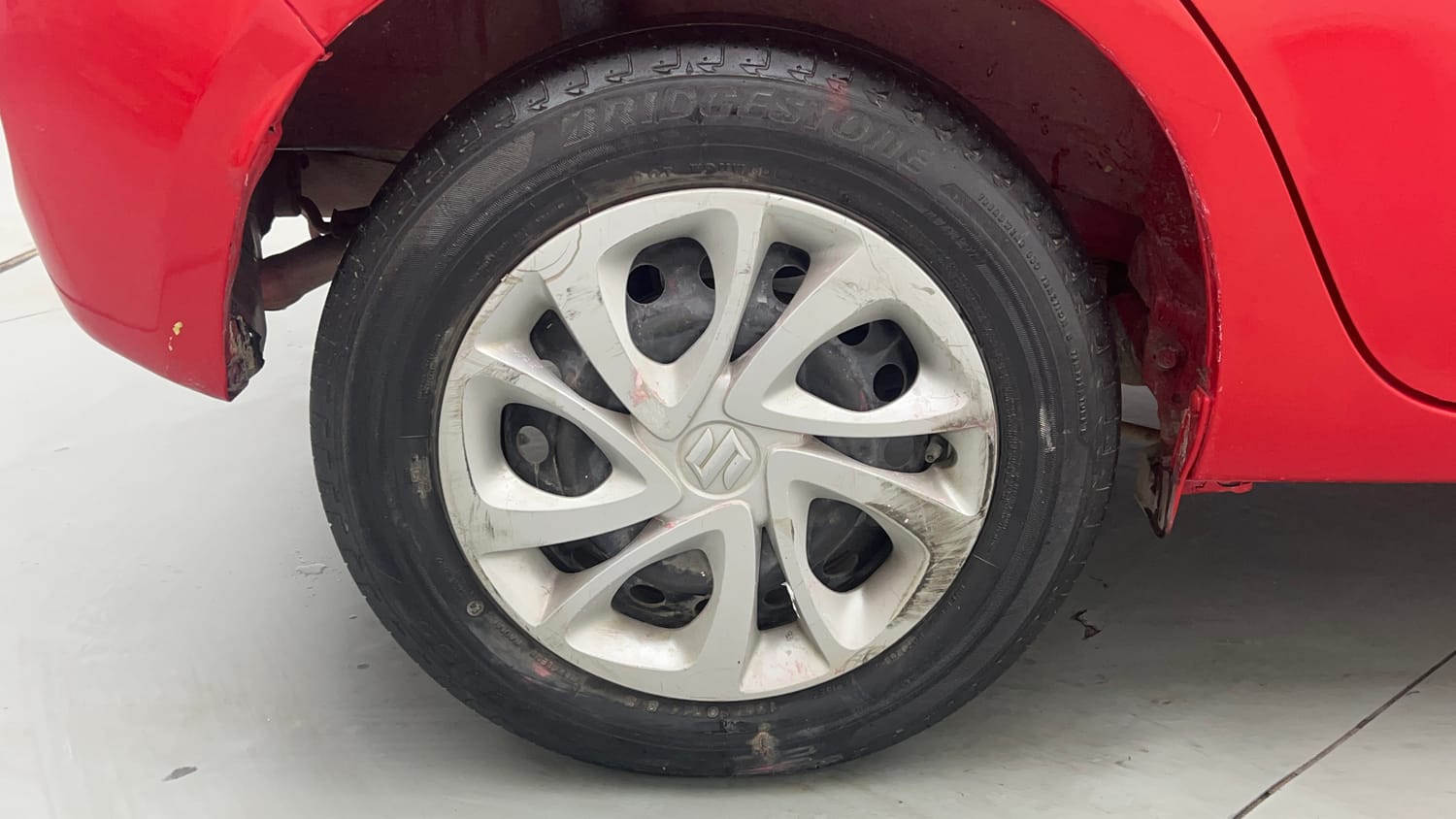 Used 2022 Maruti Suzuki Celerio VXi Petrol Manual tyres RIGHT REAR TYRE RIM VIEW