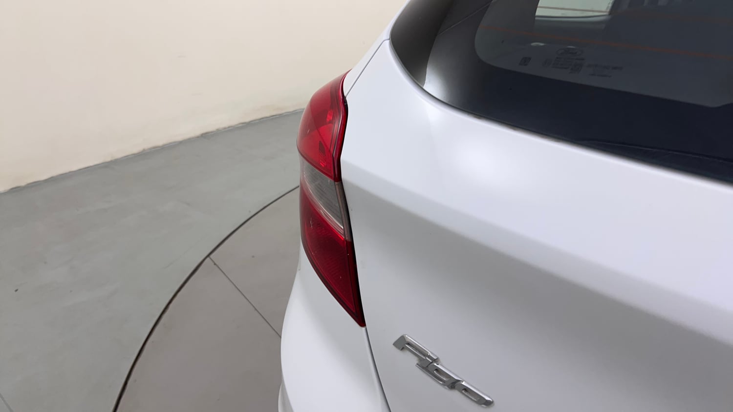 Used 2017 Ford Figo Titanium 1.5 Ti-VCT AT Petrol Automatic dents MINOR SCRATCH