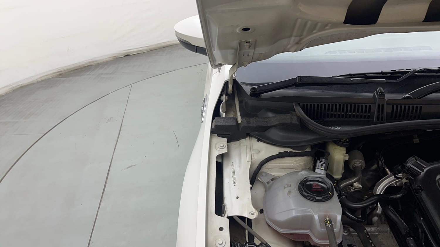 Used 2022 Skoda Slavia Style 1.0L TSI AT Petrol Automatic engine ENGINE RIGHT SIDE HINGE & APRON VIEW