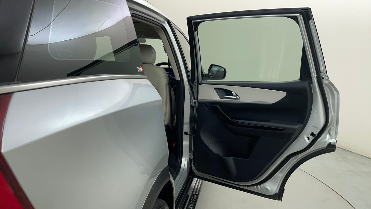 Used 2025 Mahindra XUV700 AX7 Luxury Pack Petrol AT 7 STR Petrol Automatic interior RIGHT REAR DOOR OPEN VIEW
