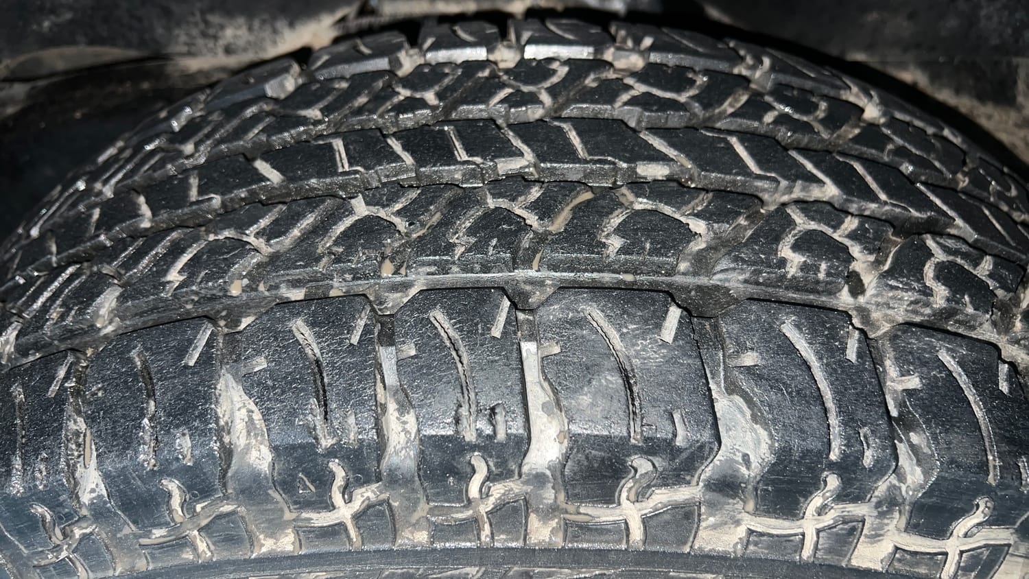 Used 2022 mahindra Thar LX Hard Top Petrol AT 4WD Petrol Automatic tyres LEFT REAR TYRE TREAD VIEW