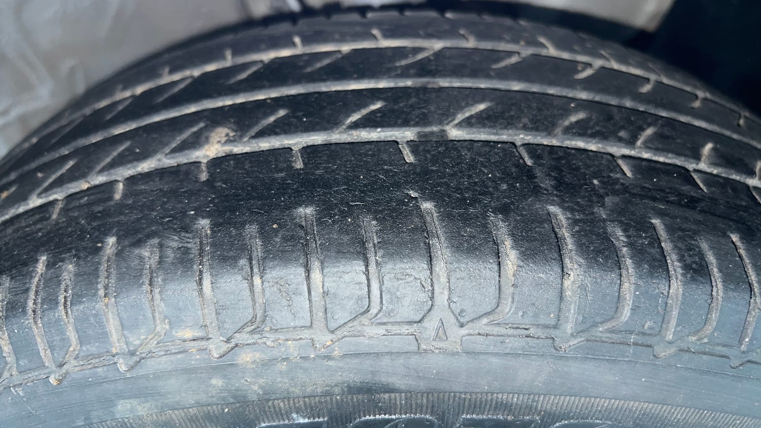 Used 2020 Hyundai Elite i20 Sportz Plus 1.2 Petrol Manual tyres RIGHT FRONT TYRE TREAD VIEW