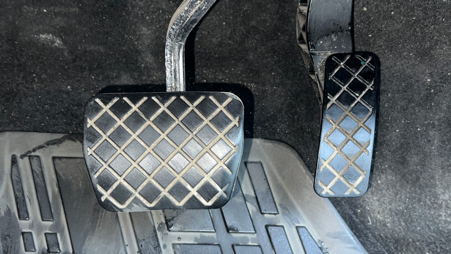 Used 2022 Skoda Slavia Style 1.0L TSI AT Petrol Automatic interior PEDALS VIEW