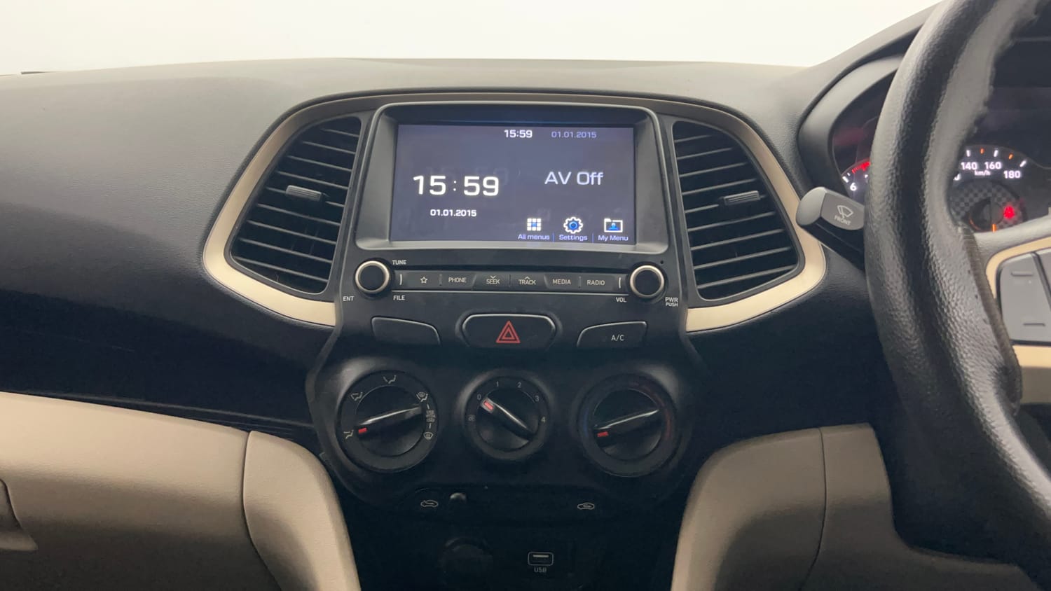 Used 2021 Hyundai Santro Sportz Petrol Manual top_features Integrated (in-dash) music system