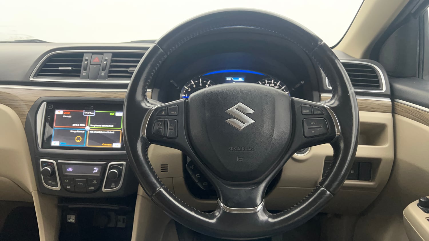 Used 2018 Maruti Suzuki Ciaz Alpha Hybrid 1.5 Petrol Manual interior STEERING VIEW
