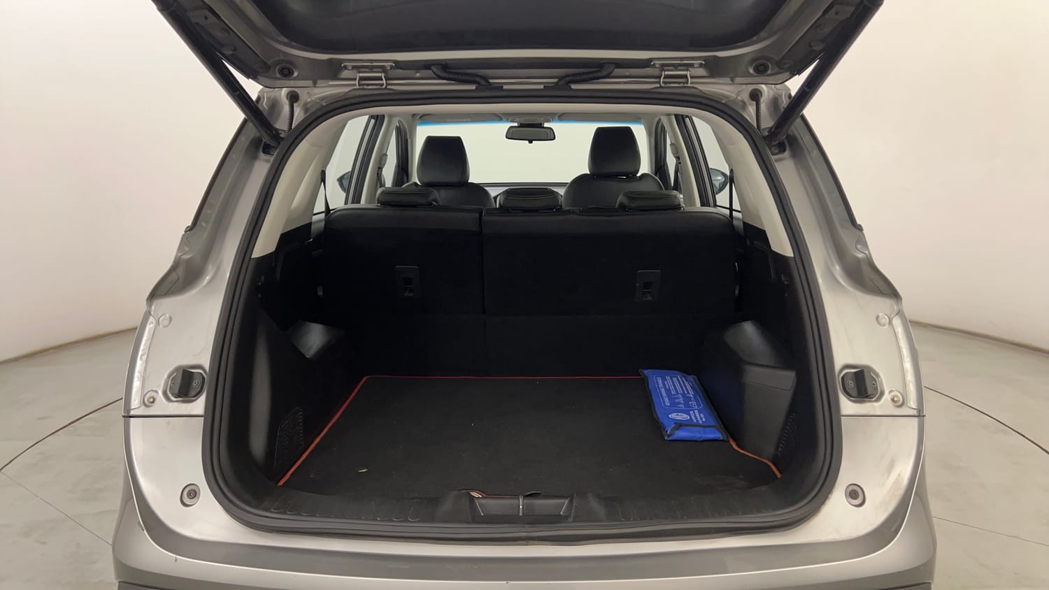 Used 2020 MG Motors Hector Sharp 1.5 DCT Petrol Petrol Automatic interior DICKY INSIDE VIEW