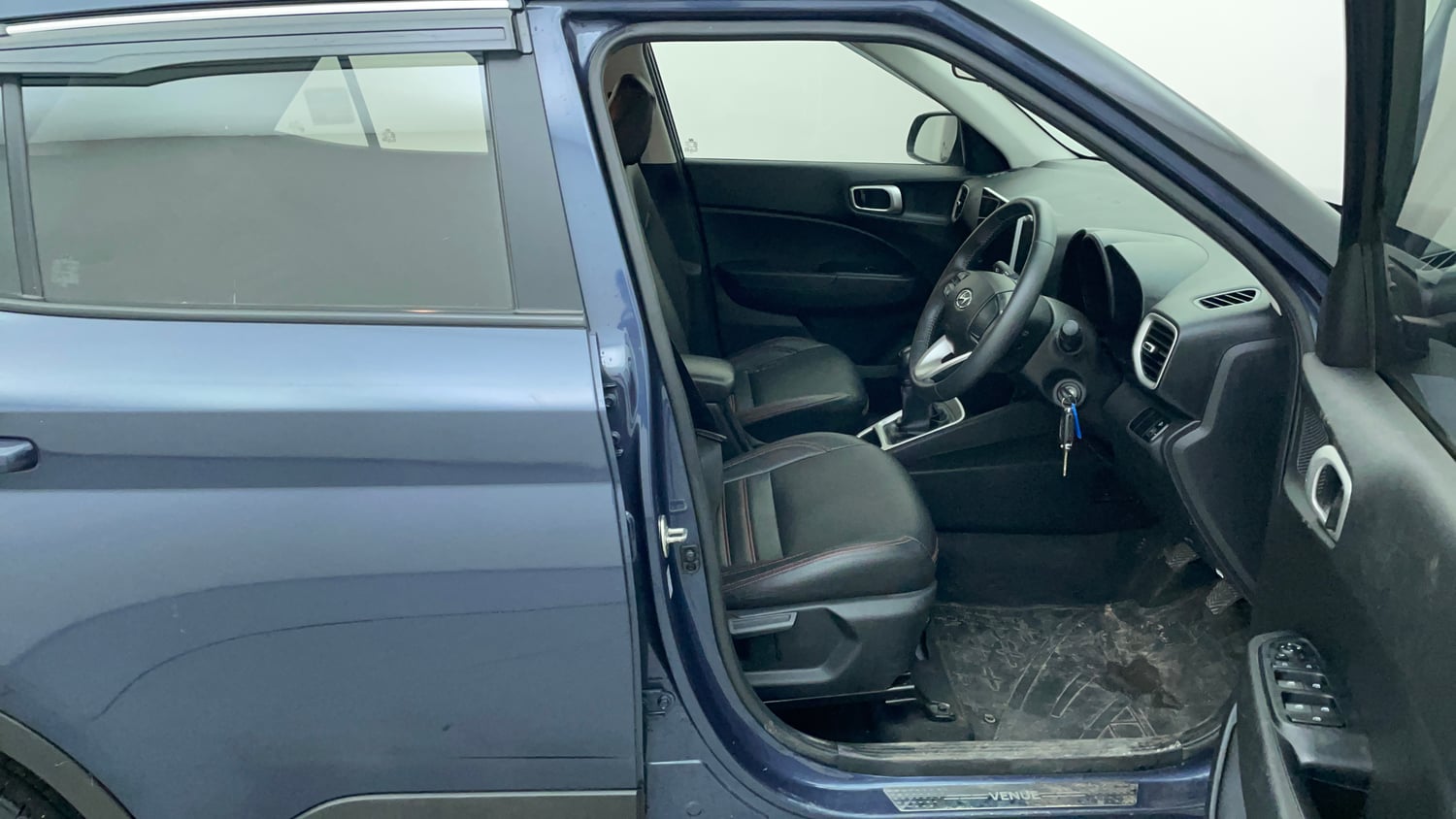 Used 2021 Hyundai Venue S Plus 1.2 Petrol Petrol Manual interior RIGHT SIDE FRONT DOOR CABIN VIEW
