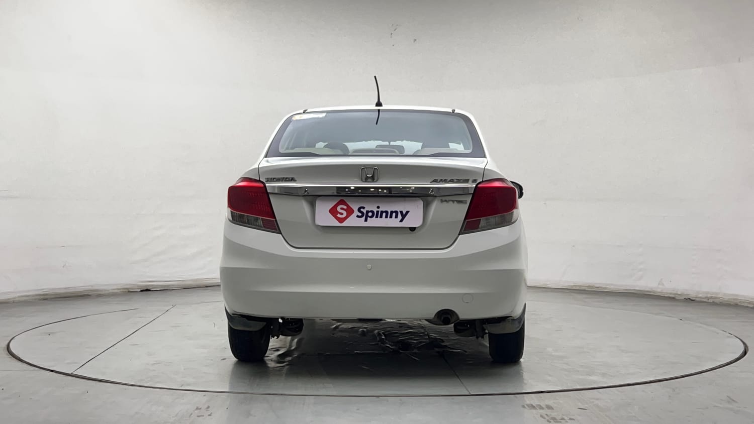 Used 2015 Honda Amaze 1.2 S i-VTEC Petrol Manual exterior BACK VIEW