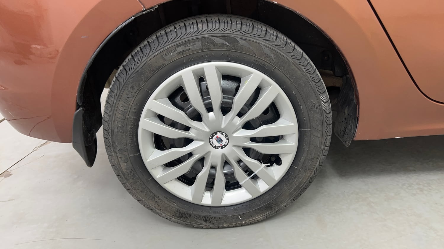 Used 2018 Tata Tigor Revotron XT Petrol + CNG (Outside Fitted) Cng Manual tyres RIGHT REAR TYRE RIM VIEW