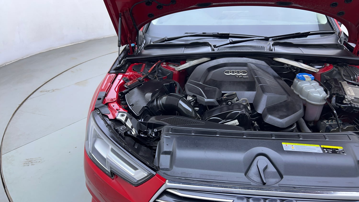 Used 2017 Audi A4 30 TFSI Technology Pack Petrol Automatic engine ENGINE RIGHT SIDE VIEW