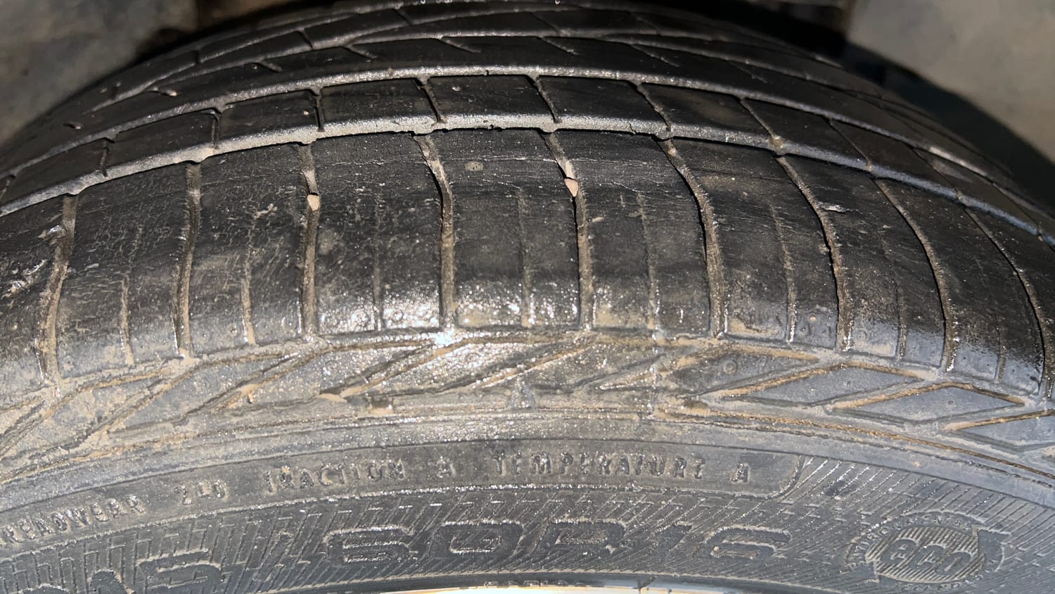 Used 2021 Tata Nexon XZ Plus Petrol Manual tyres RIGHT FRONT TYRE TREAD VIEW