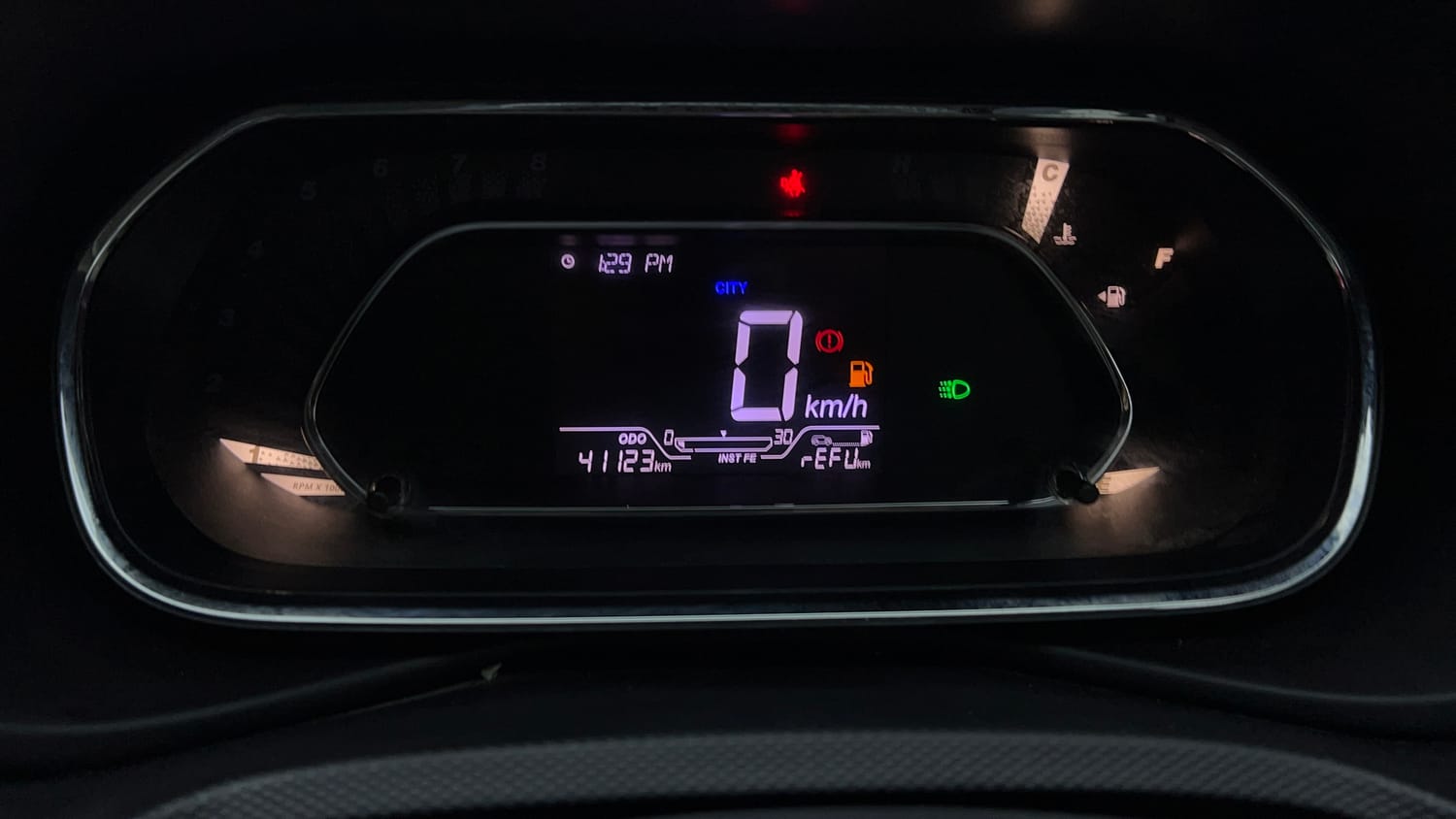 Used 2021 Tata Nexon XZ Plus Petrol Manual interior CLUSTERMETER VIEW