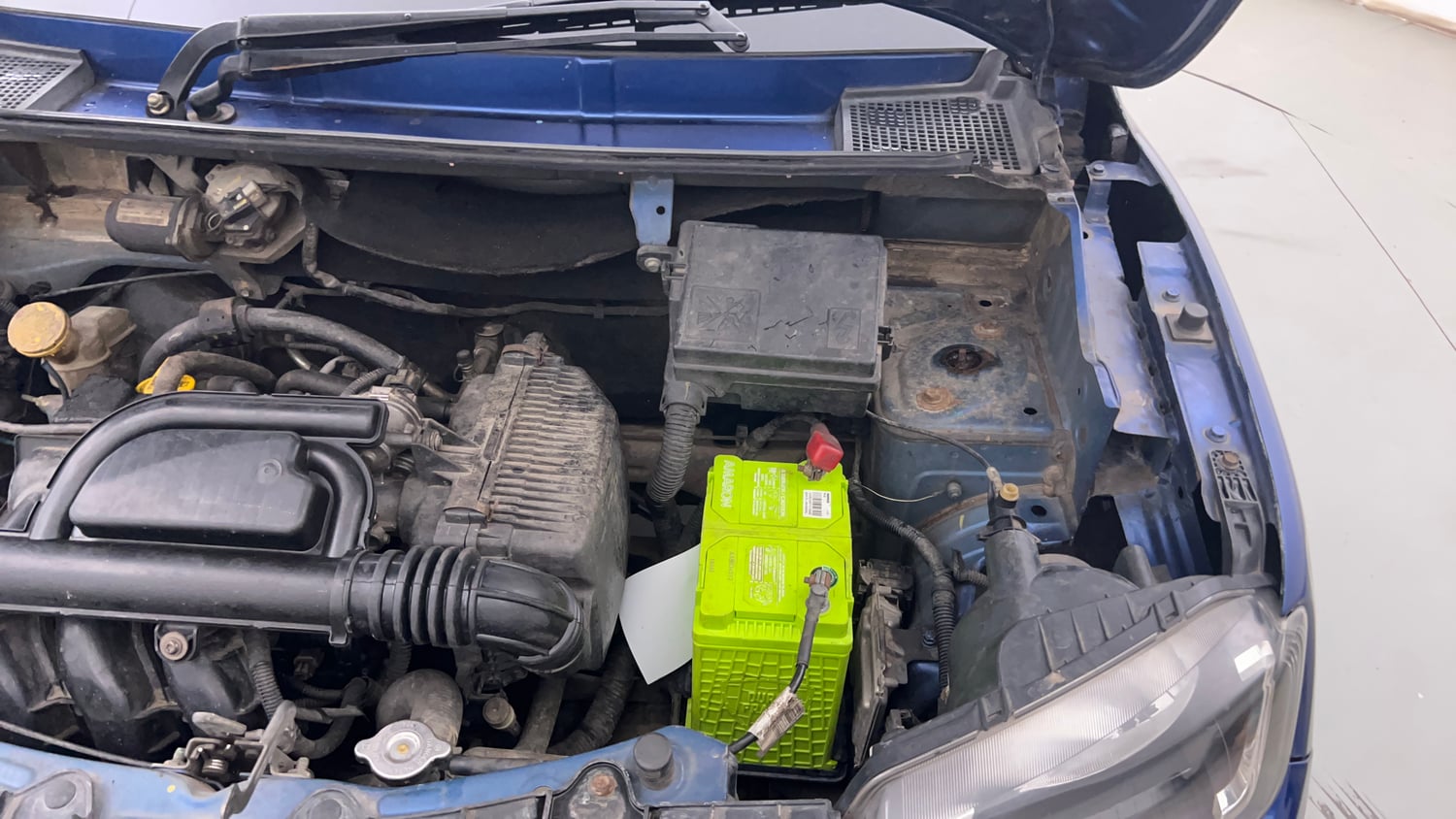 Used 2017 Renault Kwid CLIMBER 1.0 Petrol Manual engine ENGINE LEFT SIDE VIEW