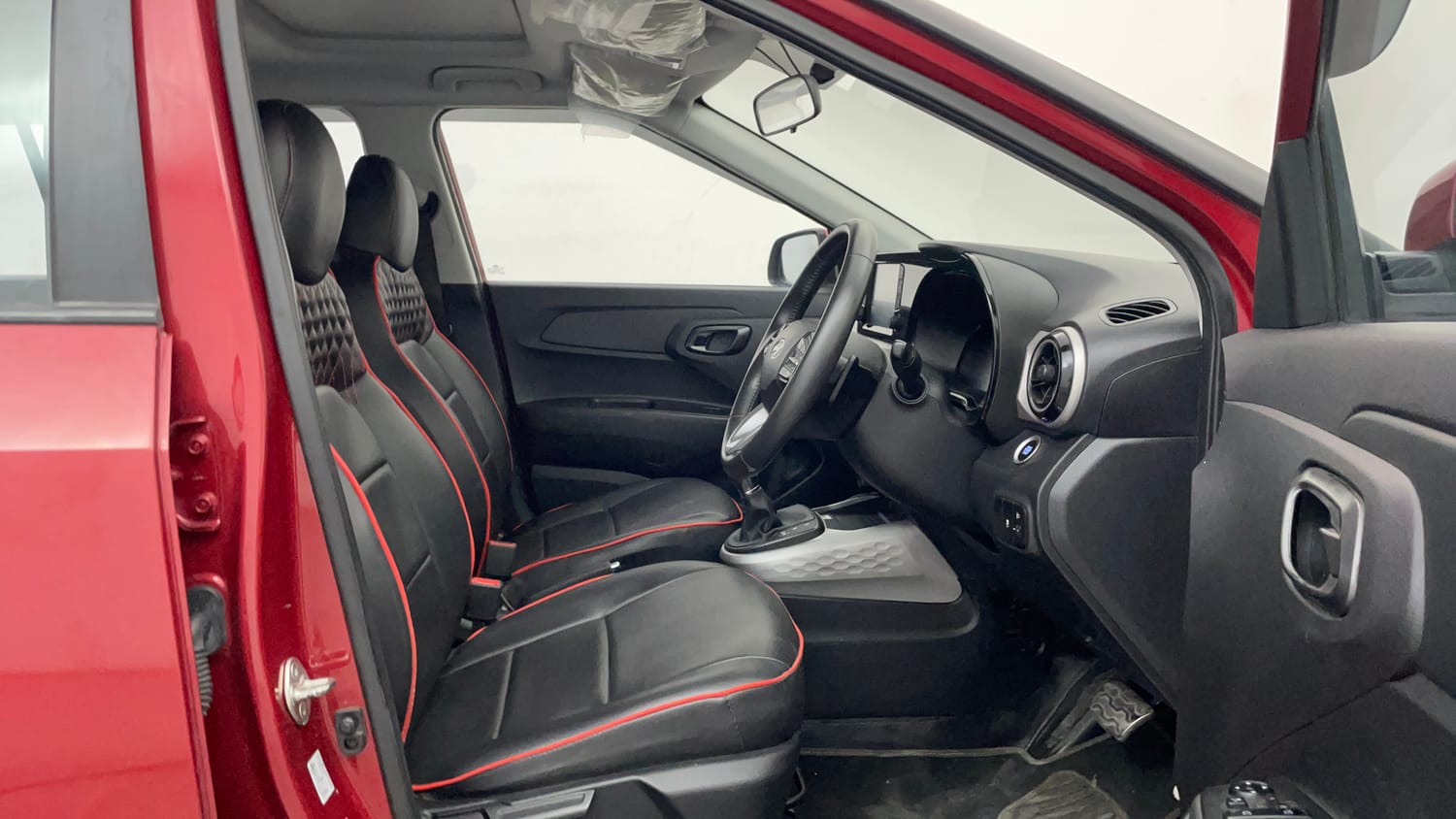 Used 2024 Hyundai Exter SX (O) 1.2 AMT Petrol Automatic interior RIGHT SIDE FRONT DOOR CABIN VIEW