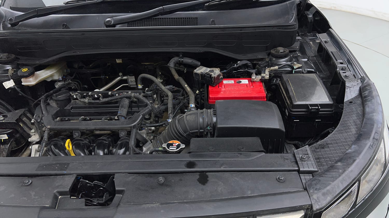 Used 2024 Hyundai Venue E 1.2 Petrol Petrol Manual engine ENGINE LEFT SIDE VIEW