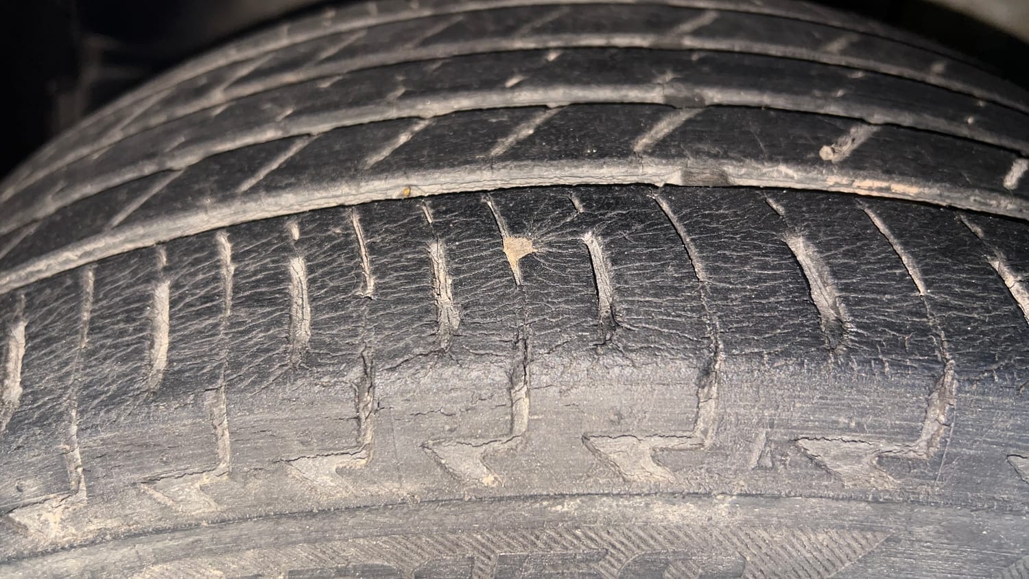 Used 2018 Honda WR-V VX MT Petrol Petrol Manual tyres LEFT FRONT TYRE TREAD VIEW