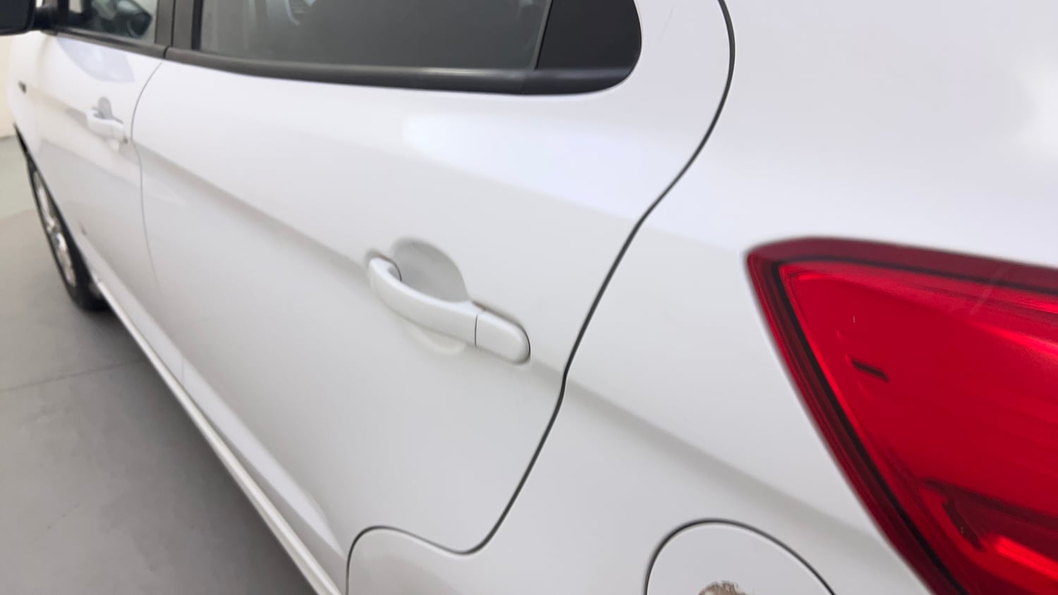 Used 2017 Ford Figo Titanium 1.5 Ti-VCT AT Petrol Automatic dents MINOR SCRATCH