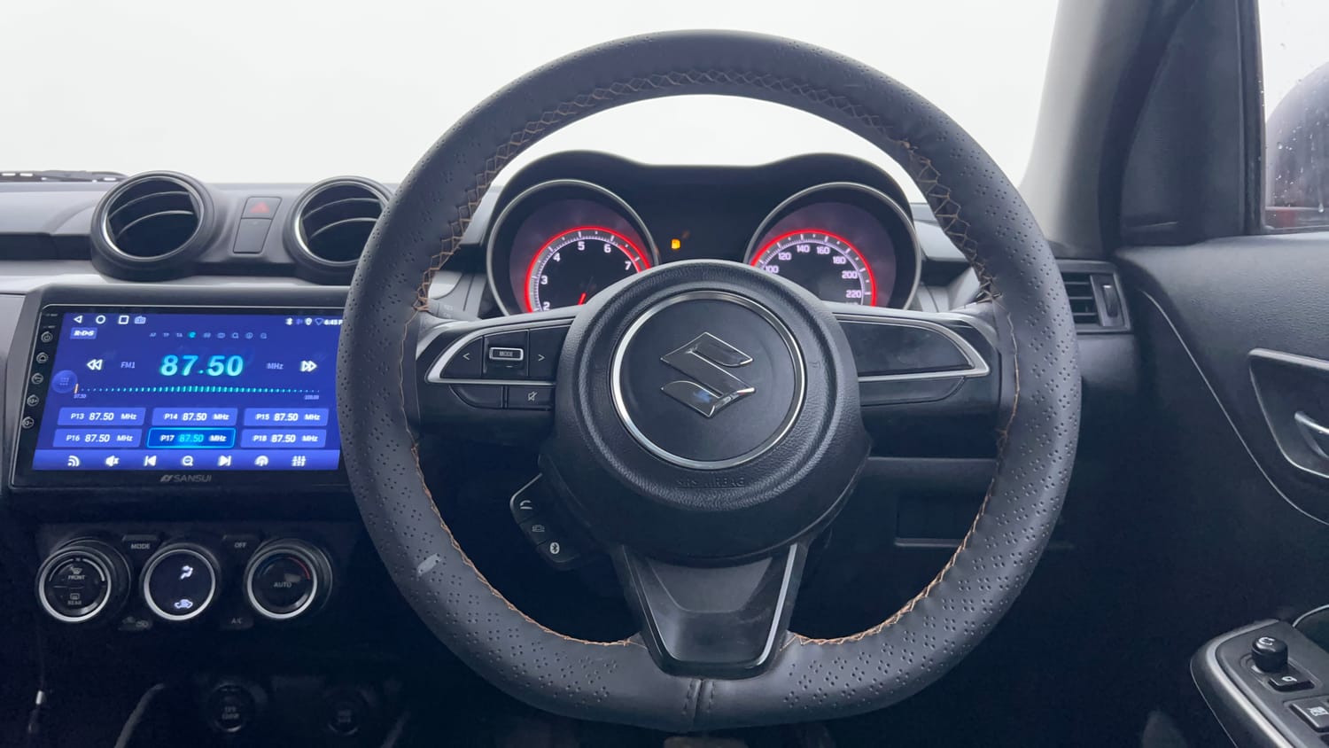 Used 2020 Maruti Suzuki Swift ZXi AMT Petrol Automatic interior STEERING VIEW