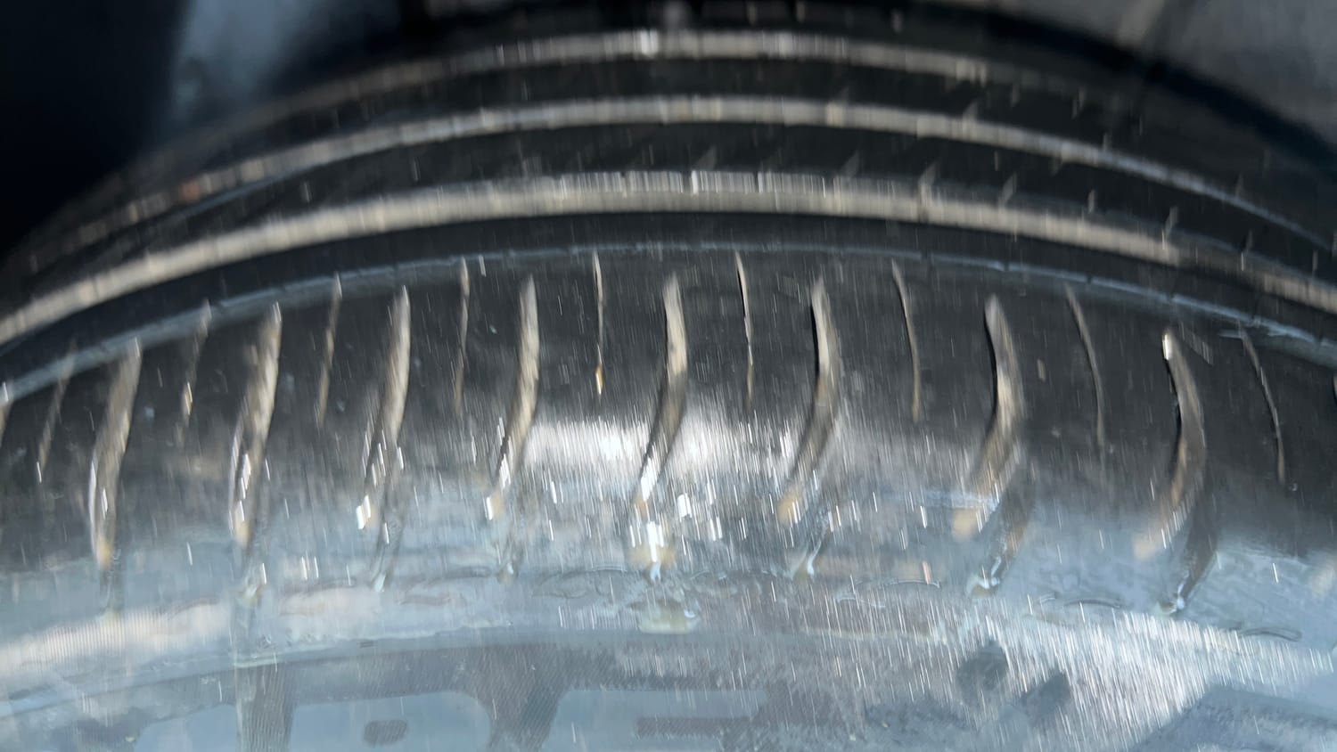 Used 2023 Tata Altroz XT Petrol Petrol Manual tyres RIGHT REAR TYRE TREAD VIEW