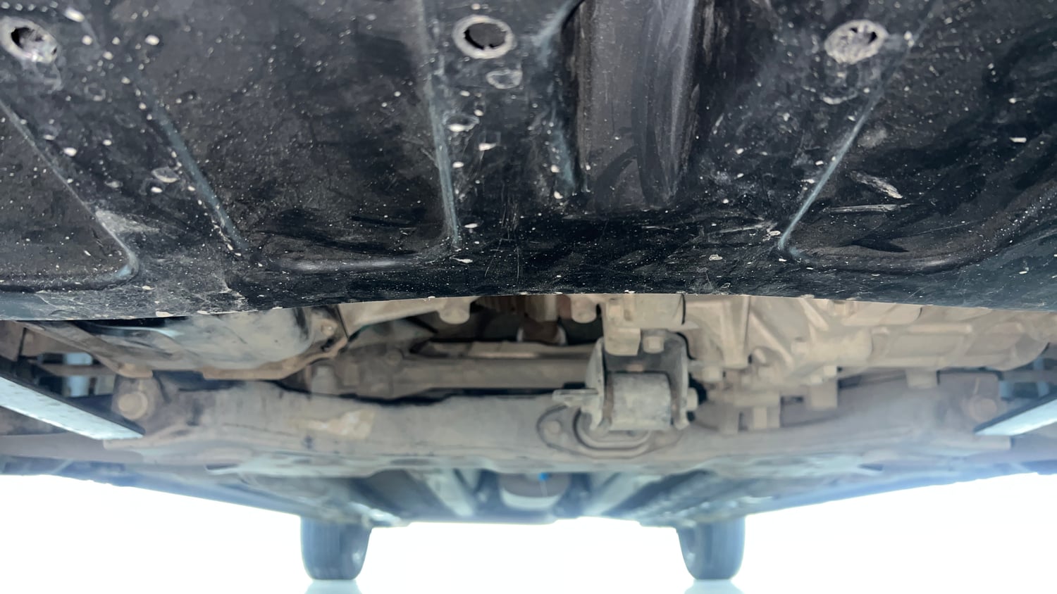 Used 2019 Hyundai Verna SX (O) 1.6 VTVT AT Petrol Automatic extra FRONT LEFT UNDERBODY VIEW