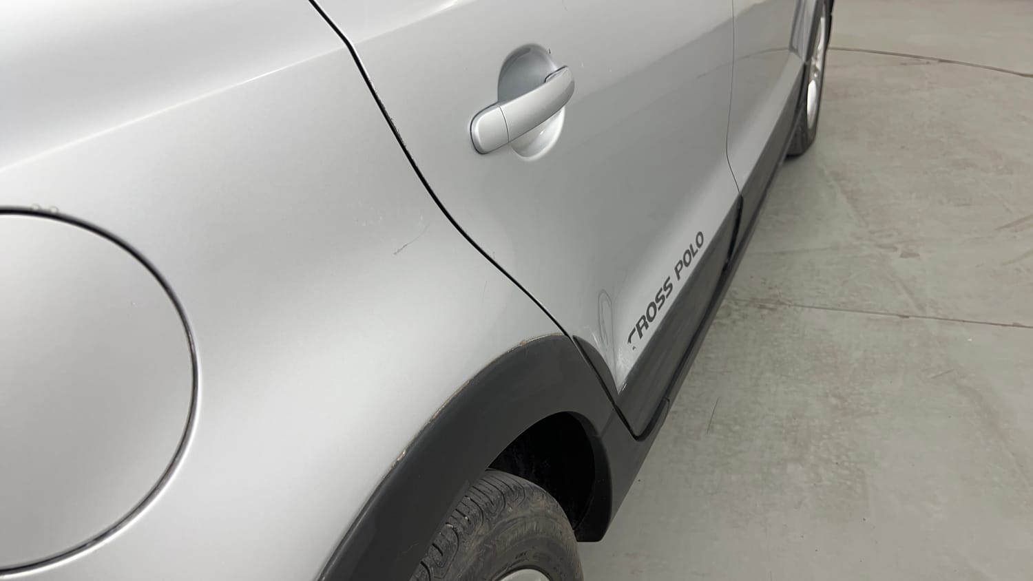 Used 2015 Volkswagen Polo Highline1.2L (P) Petrol Manual dents MINOR SCRATCH