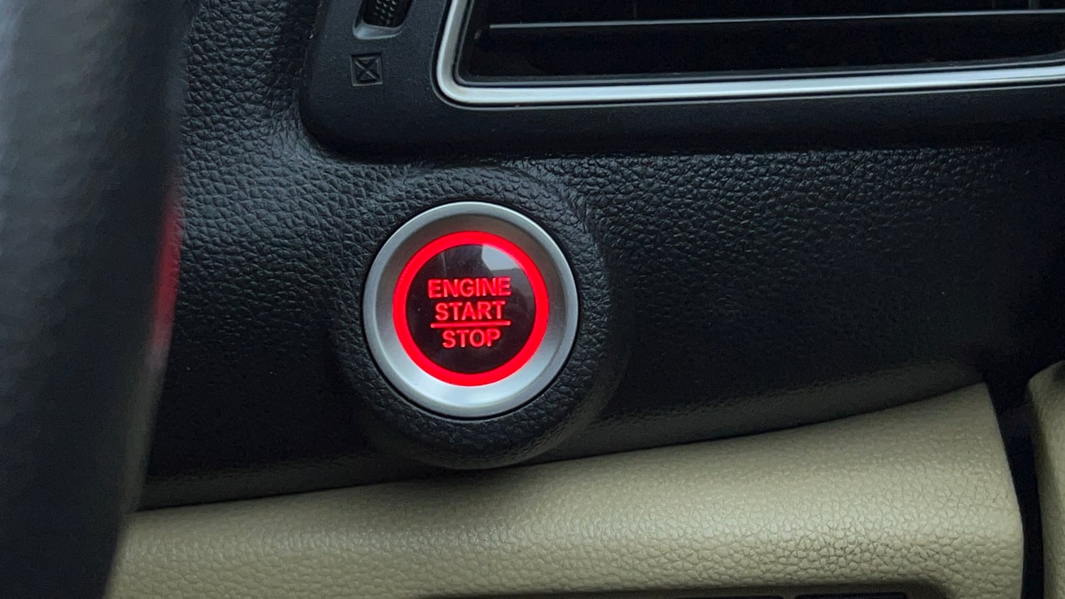 Used 2019 Honda Amaze 1.2 V CVT Petrol Petrol Automatic top_features Keyless start