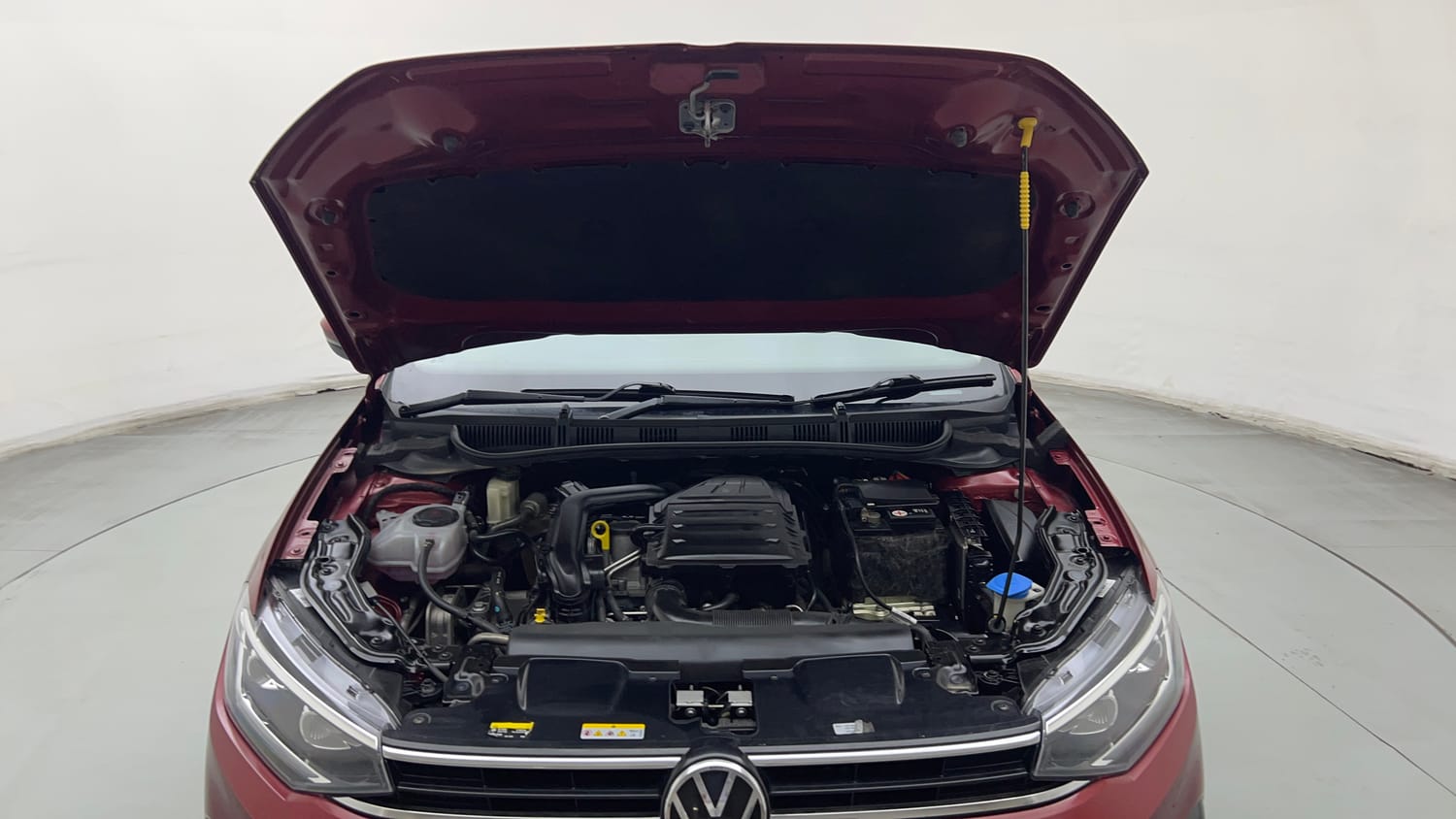 Used 2023 Volkswagen Virtus Topline 1.0 TSI MT Petrol Manual engine ENGINE & BONNET OPEN FRONT VIEW