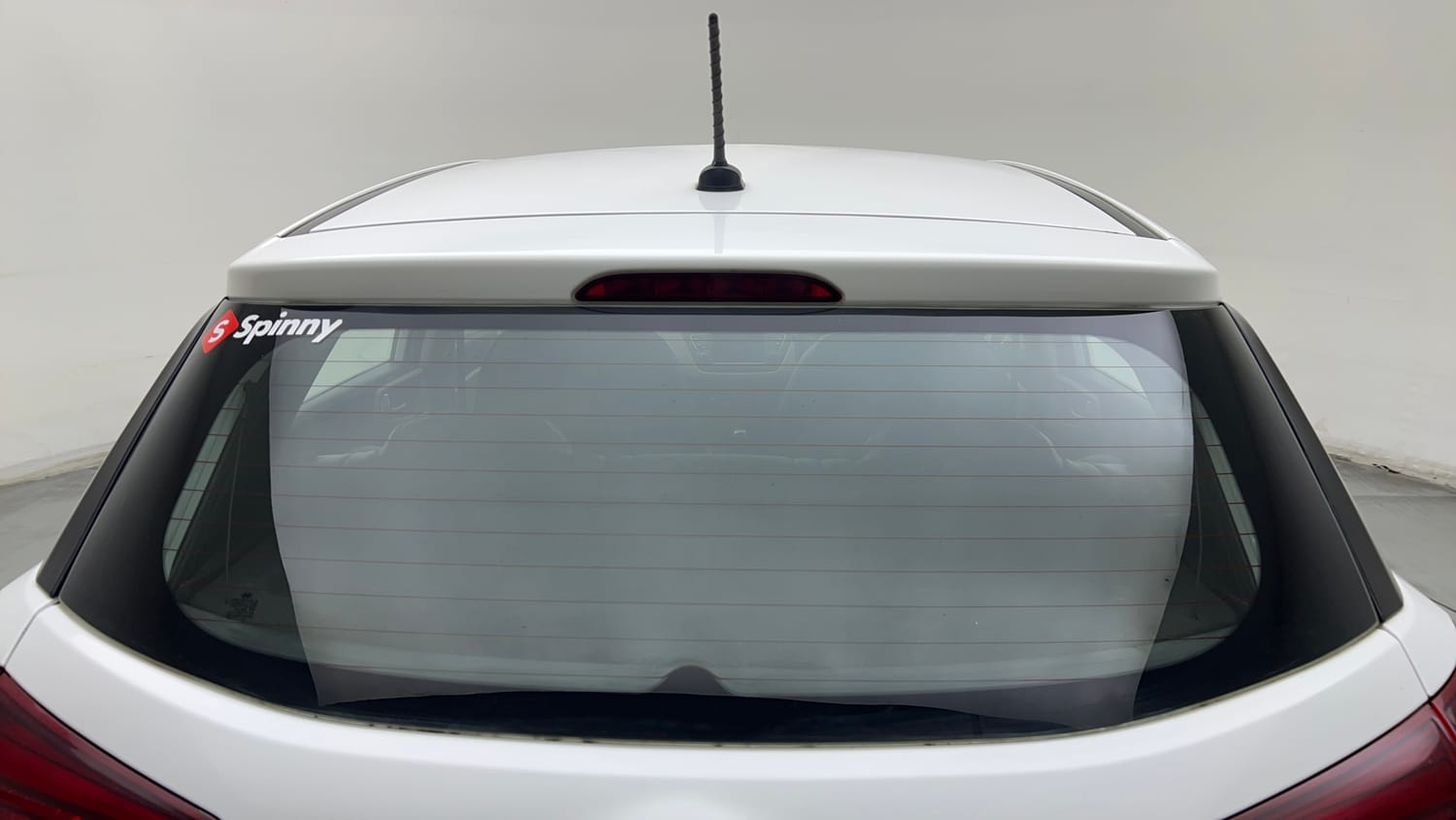 Used 2020 Hyundai Elite i20 Sportz Plus 1.2 Petrol Manual exterior BACK WINDSHIELD VIEW