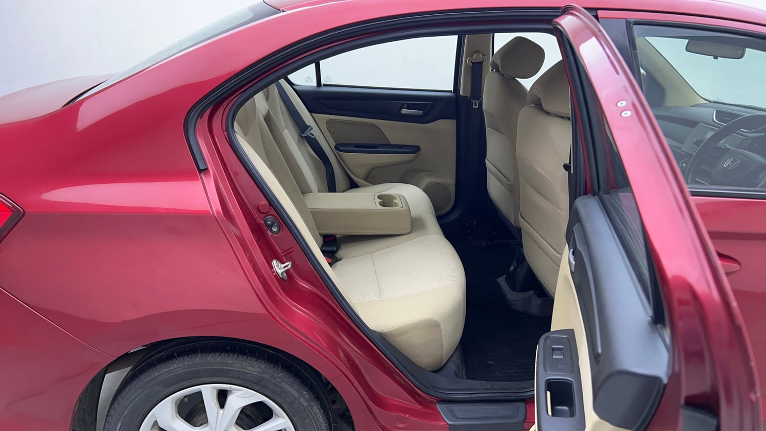 Used 2019 Honda Amaze 1.2 V CVT Petrol Petrol Automatic interior RIGHT SIDE REAR DOOR CABIN VIEW