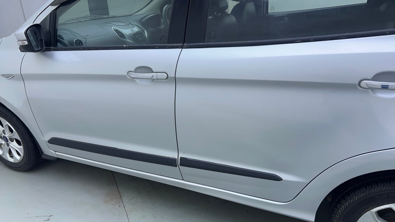 Used 2016 Ford Figo Titanium 1.2 Ti-VCT Petrol Manual dents MINOR SCRATCH