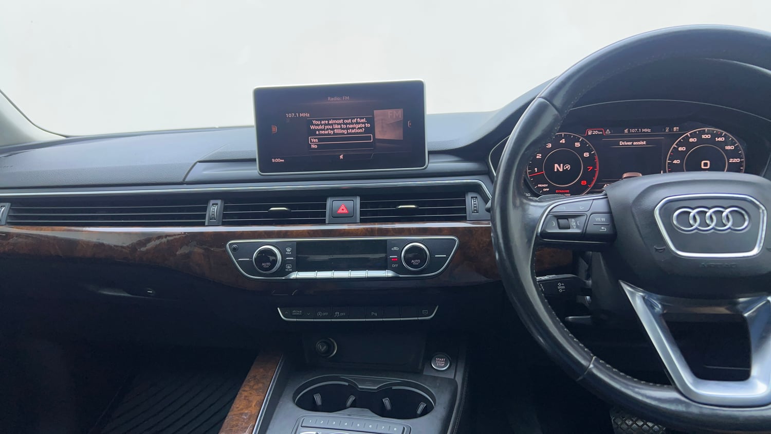 Used 2017 Audi A4 30 TFSI Technology Pack Petrol Automatic interior MUSIC SYSTEM & AC CONTROL VIEW