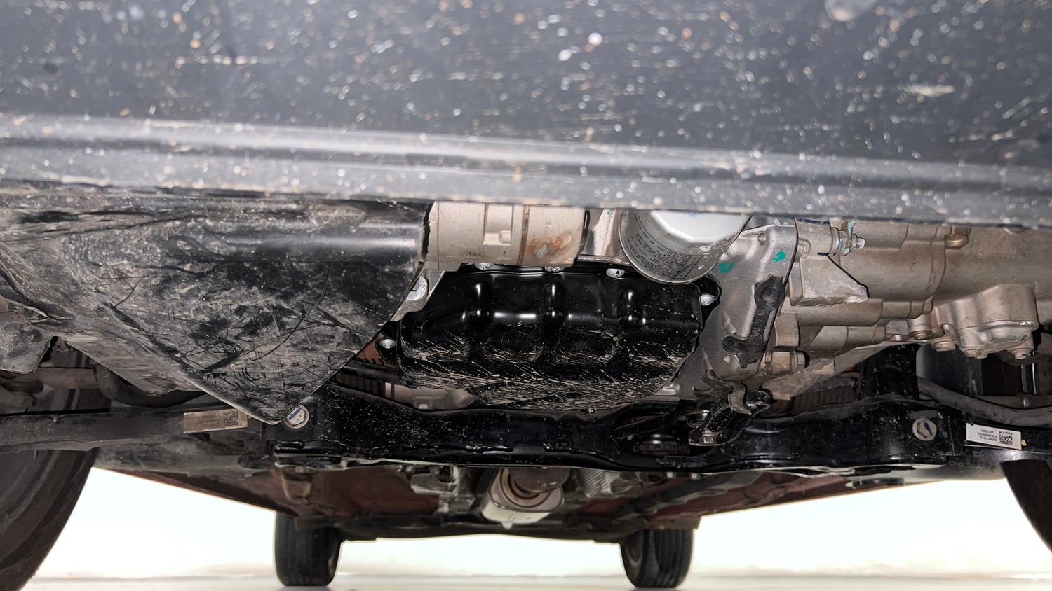 Used 2025 Skoda Slavia Prestige 1.0L TSI MT Petrol Manual extra FRONT LEFT UNDERBODY VIEW