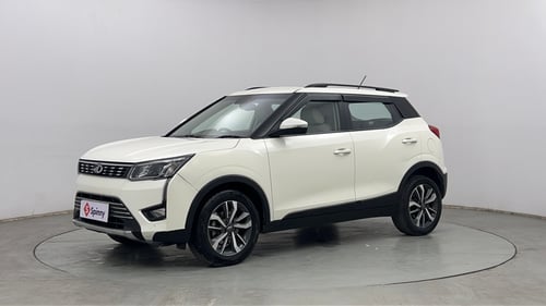 Used 2021 Mahindra XUV 300 W8 (O) 1.2 Petrol Petrol Manual exterior LEFT FRONT CORNER VIEW