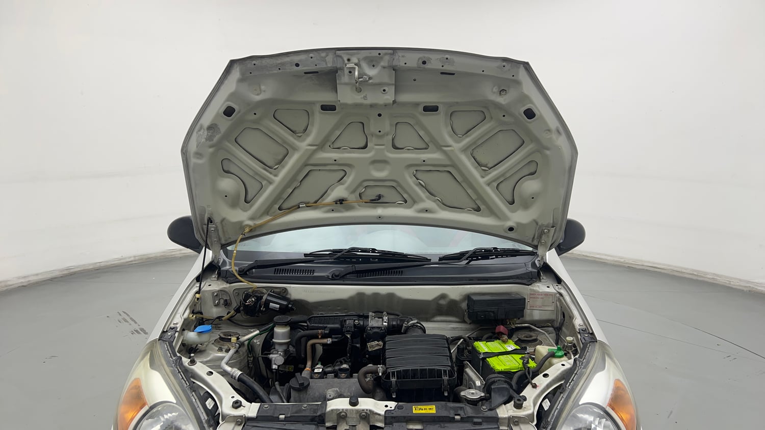 Used 2017 Maruti Suzuki Alto 800 LXi Petrol Manual engine ENGINE & BONNET OPEN FRONT VIEW