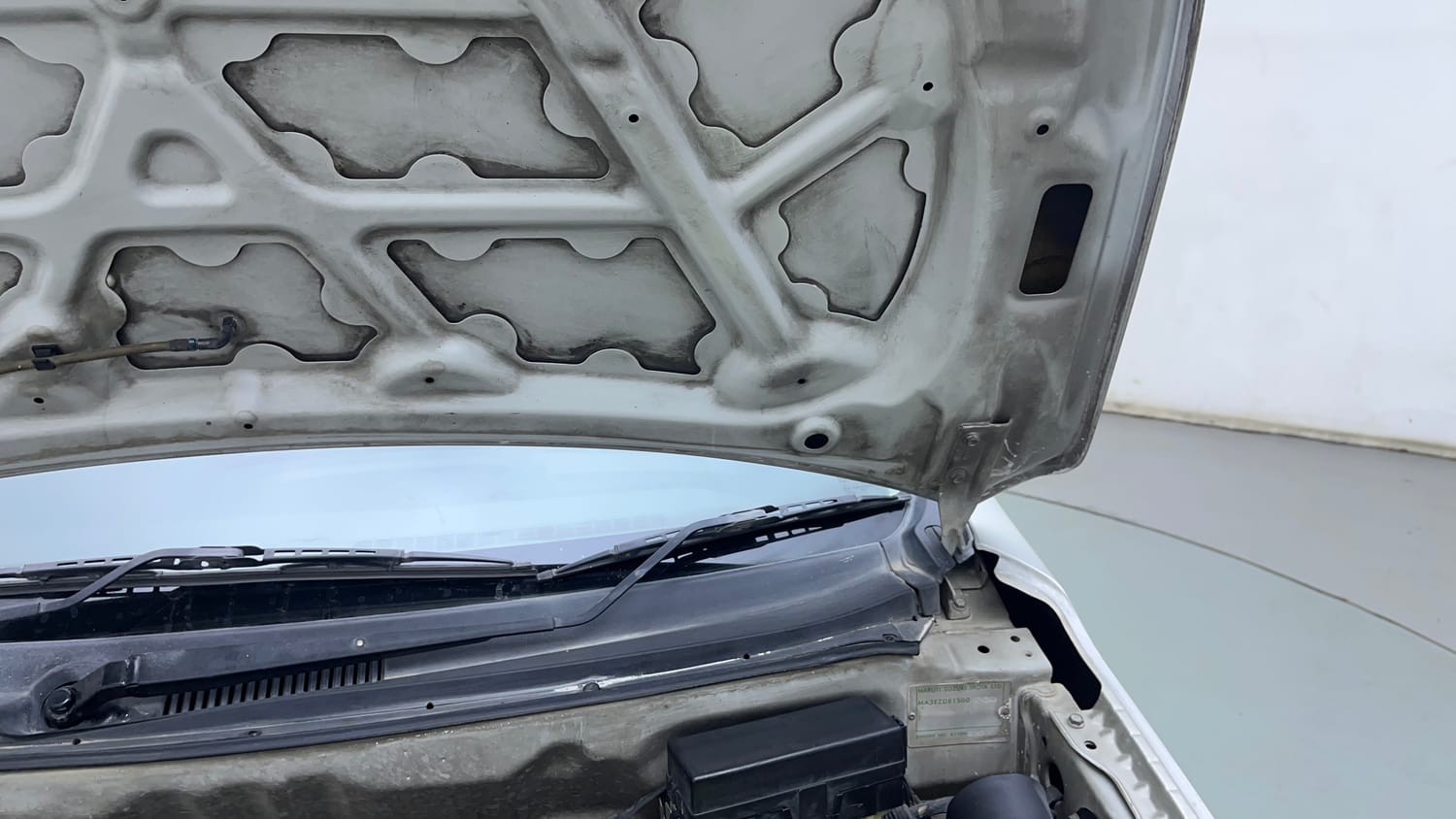 Used 2018 Maruti Suzuki Alto K10 VXi Petrol Manual engine ENGINE LEFT SIDE HINGE & APRON VIEW