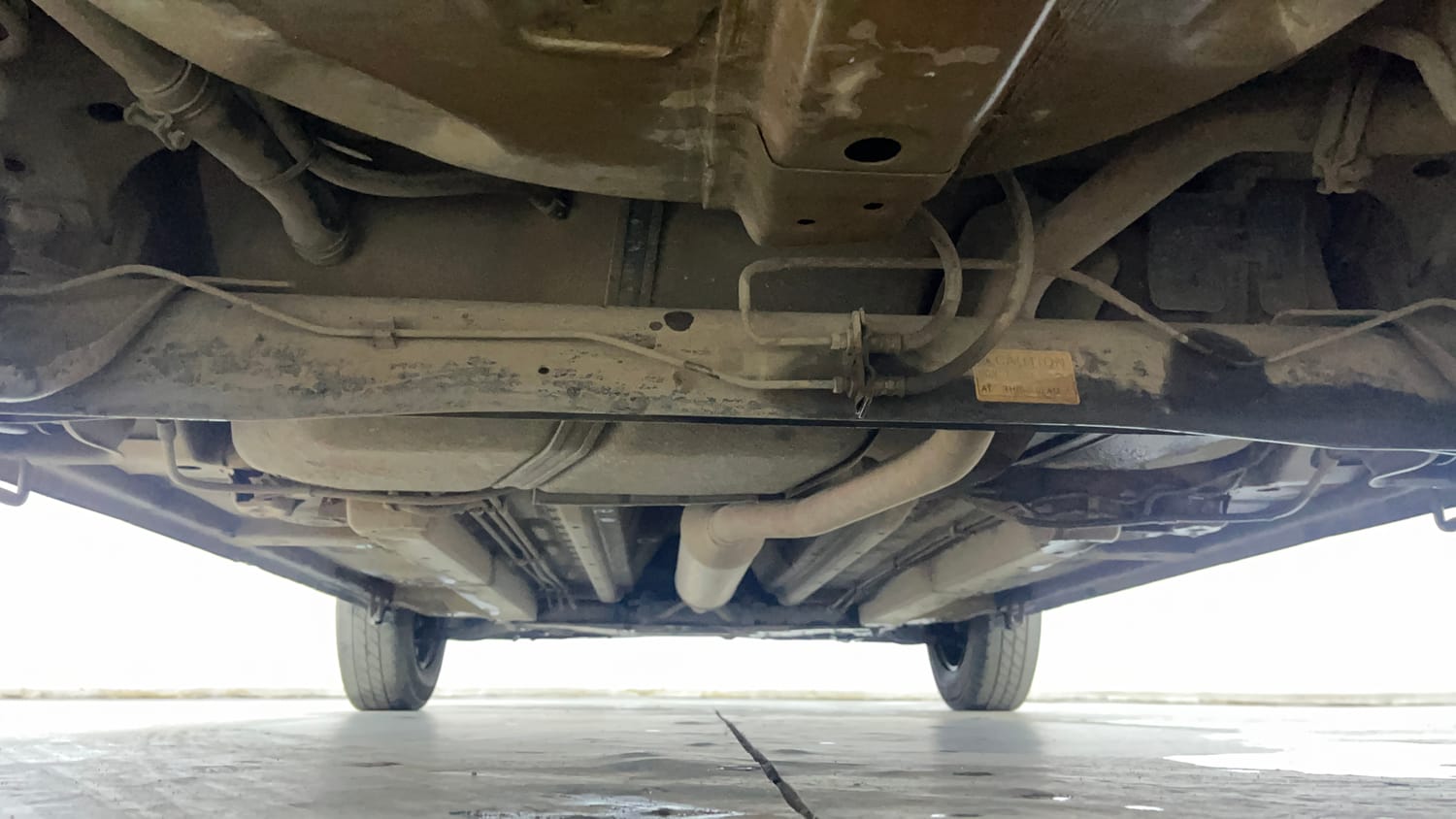 Used 2015 Maruti Suzuki Ritz Vxi BS-IV Petrol Manual extra REAR UNDERBODY VIEW (TAKEN FROM REAR)